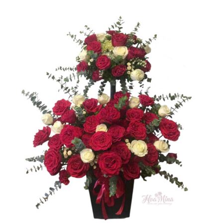 Lẵng Hoa 2 Tầng Để Bàn Tone Đỏ Trắng – Sang Trọng Và Nổi Bật Cho Mọi Không Gian